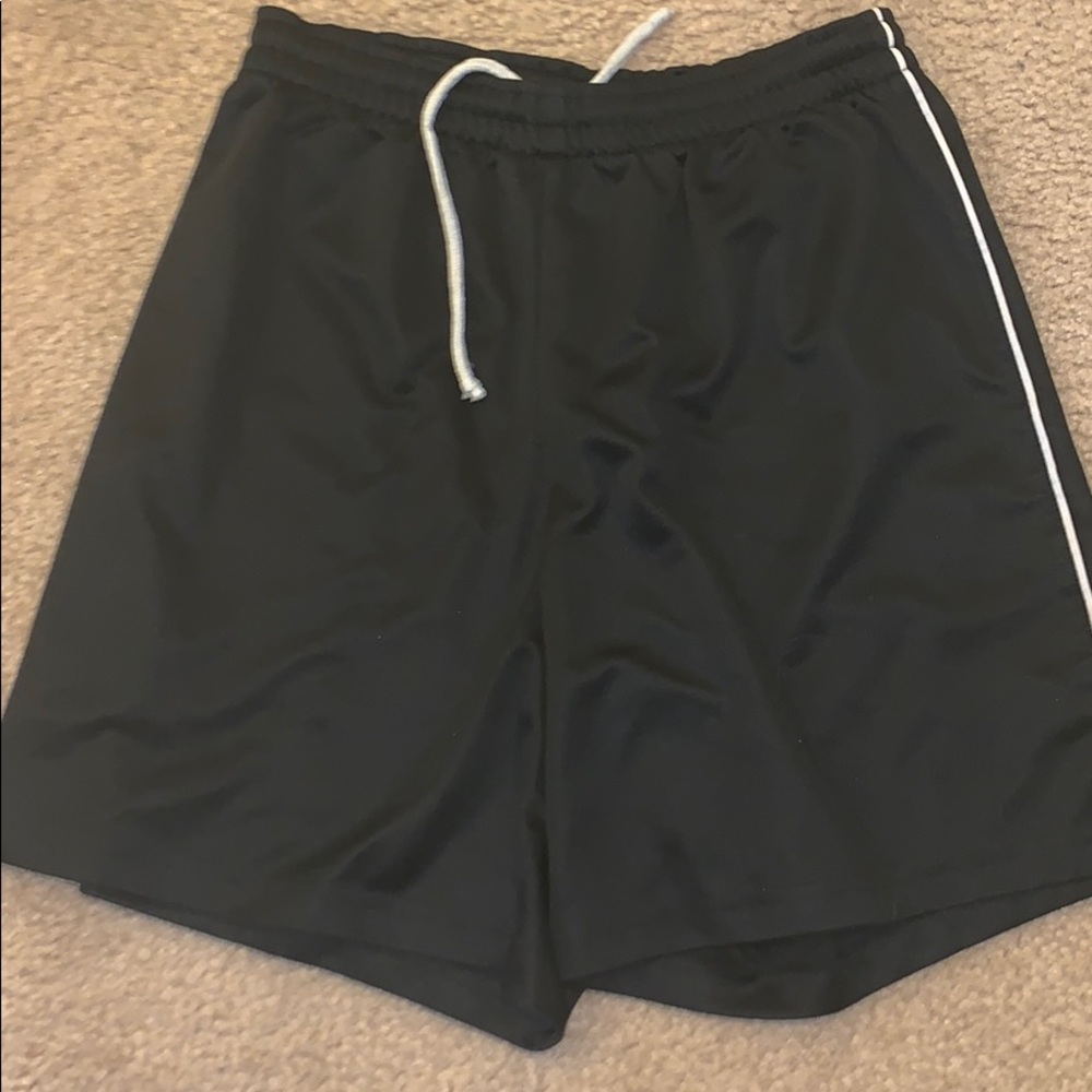 basketball shorts black and white
